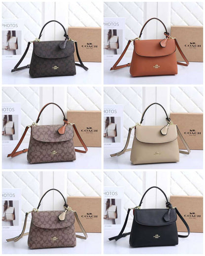 Coach
Best quality with box’s 🎁
110 dhs✅
size 22 CM.

Zain290
♥️♥️♥️