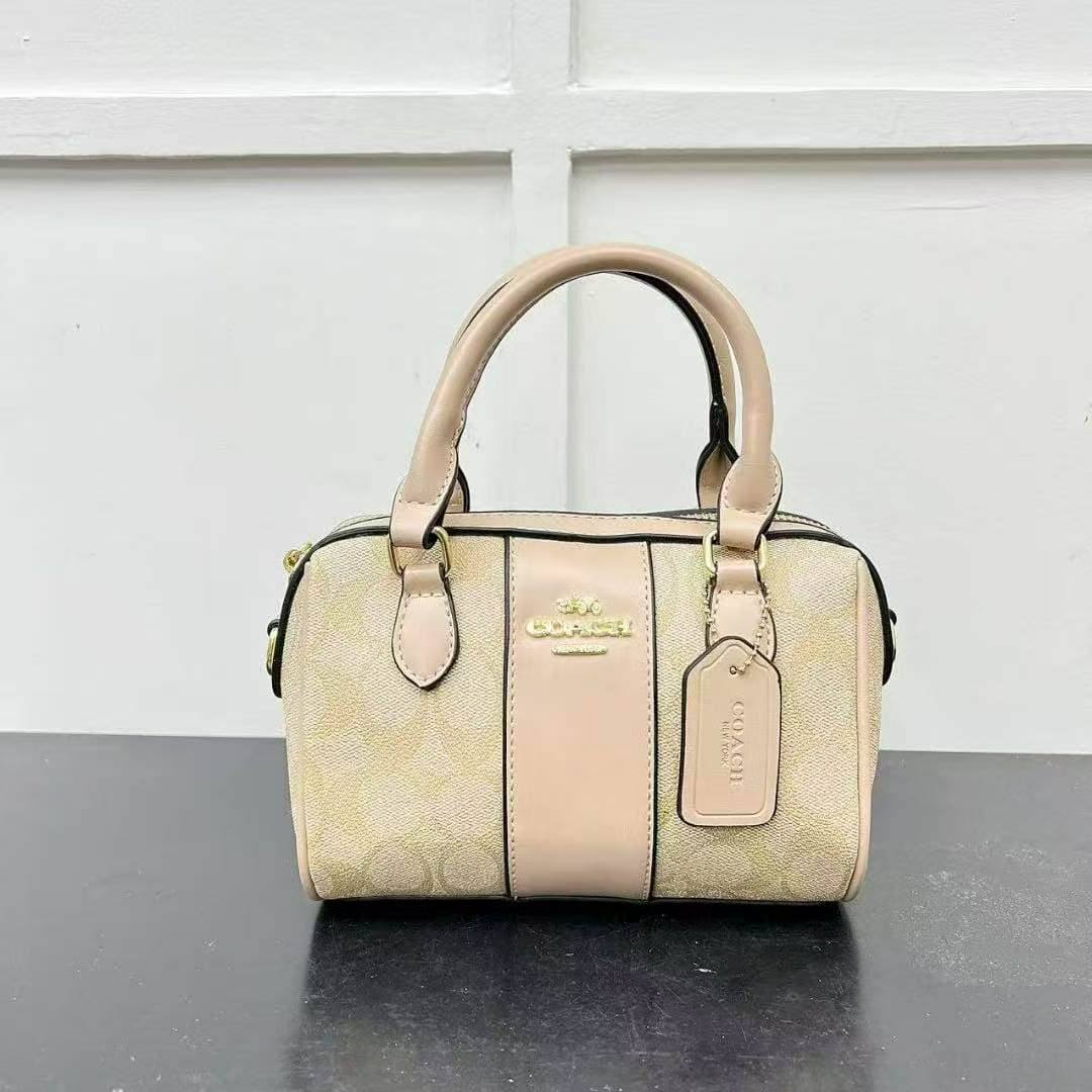 Coach Bags
Offer
75 dhs🇦🇪🇦🇪

Zain232
♥️♥️♥️