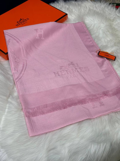 Scarf
Hermes
New cotton 
45 dhs✅

Zain93
♥️♥️♥️