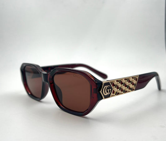 Gucci

Sunglasses 🕶️ 

good quality 💯

With master box 🗃️ 
50 dhs❣️

Zain273
♥️♥️♥️