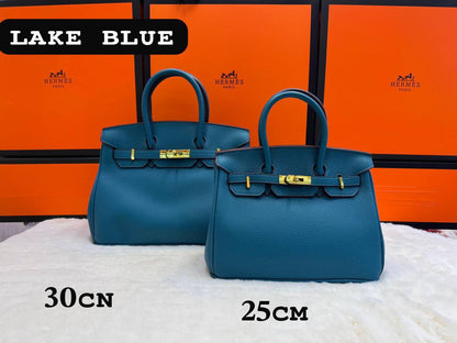 Hermes ʙᴇʀᴋɪɴ. 
sᴏғᴛ ʟᴇᴀᴛʜᴇʀ
sɪᴢᴇ:ᴄʜᴇᴄᴋ!!!
      30ᴄᴍ-105 dhs🪙🌨️
      25ᴄᴍ-95 dhs🪙🌨️

Zain56
♥️♥️♥️