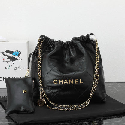 Chanel
Master Bags +++
For Price 👇 WTSP Text Zain 0568585901

Zain142
♥️♥️♥️