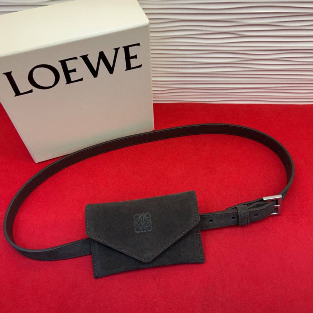 💜*New LOEWE*💜
💜*SUPER MASTER*💜
350 dhs🪙🌨️

Zain160
♥️♥️♥️