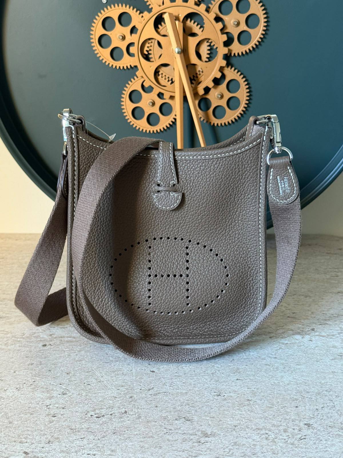 HERMES 💫

Super Master Quality ⚡️

Original Packing 🎁

Size 16CM📏

For Price 👇 WhatsApp✅
0568585901 
0507557372
0552275751 Owner Zain 👌

Zain321
♥️♥️♥️