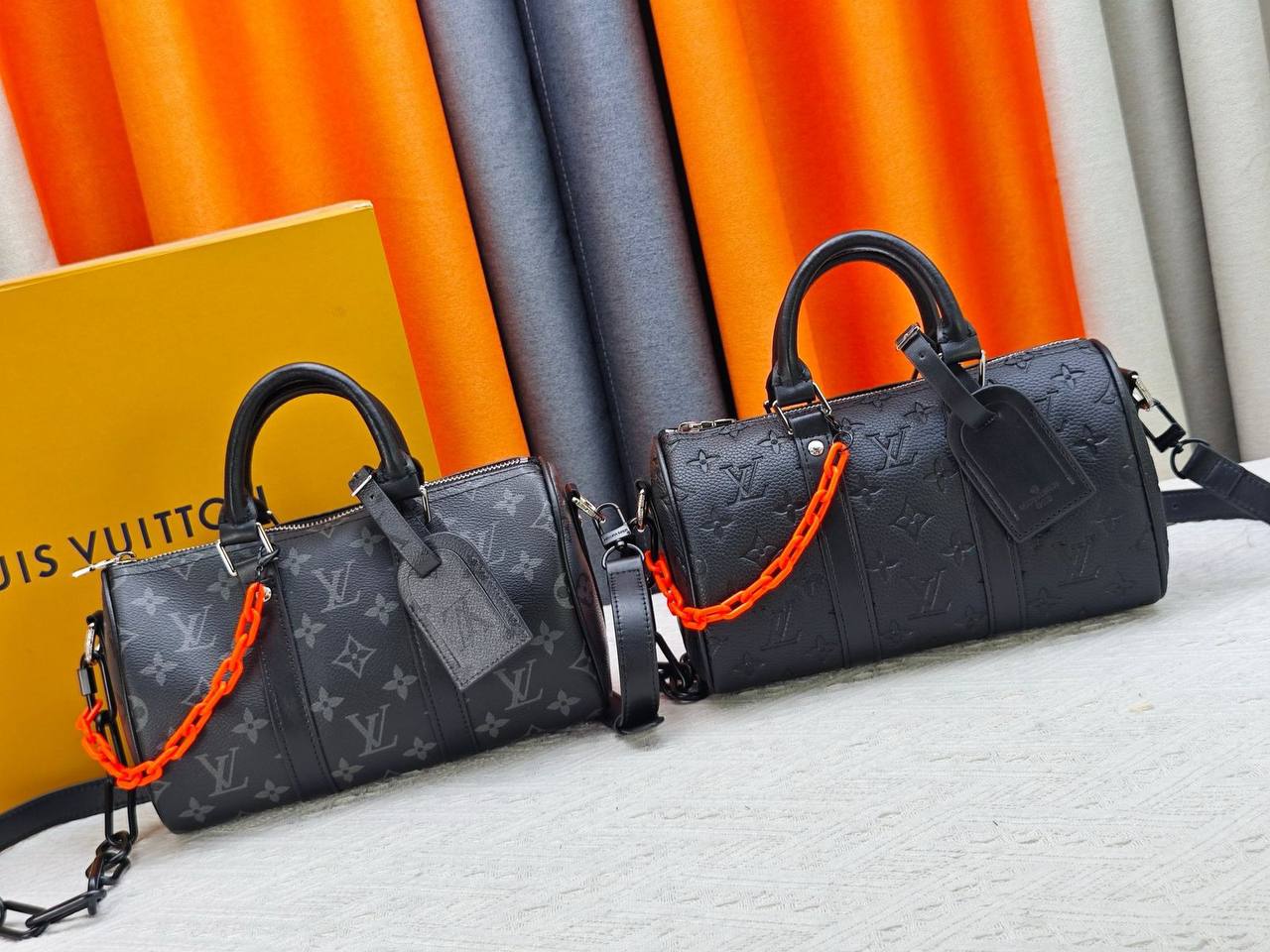 LV
Master
size:25×15×11 
240 dhs✅

Zain114
♥️♥️♥️