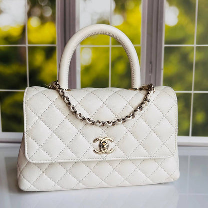 Chanel CoCo Bag

23Cm 
Good Quality 
300 dhs🇦🇪🇦🇪

Zain131
♥️♥️♥️