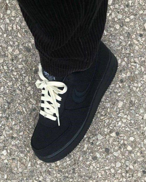 Nike x Stüssy Air Force 1 Low "Black" 🖤
36-45 AVAILABLE
170 dhs✅

Zain242
♥️♥️♥️