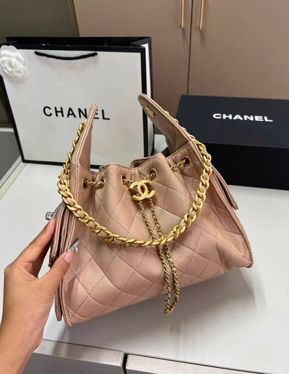 Chanel

95 dhs🇦🇪🇦🇪🇦🇪

size：22cm


Zain35
♥️♥️♥️