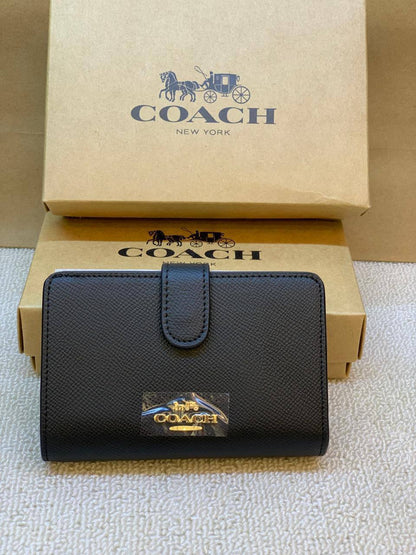 Coach 
Wallets Master
125 dhs💓

Zain248
♥️♥️♥️