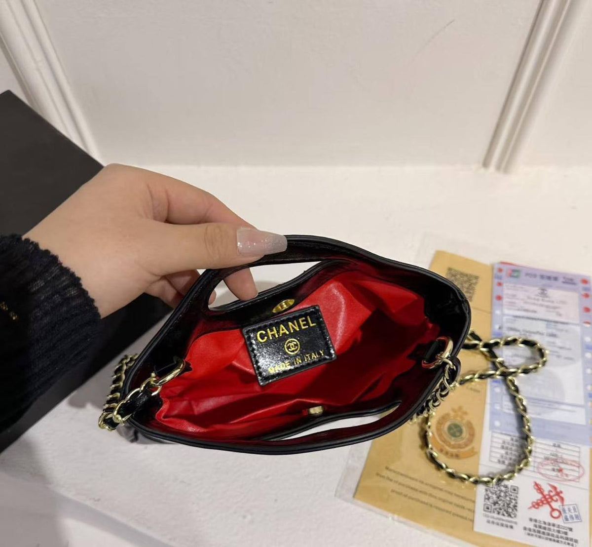 Chanel Nano
1⃣️ First quality +🎁

Size: 21 ~ 18 * 4 cm
85 dhs🇦🇪🇦🇪

with box🎁

Zain115
♥️♥️♥️