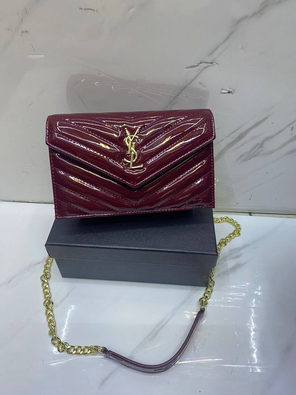 YSL
withbox 
80 dhs🇦🇪🇦🇪

Zain143
♥️♥️♥️