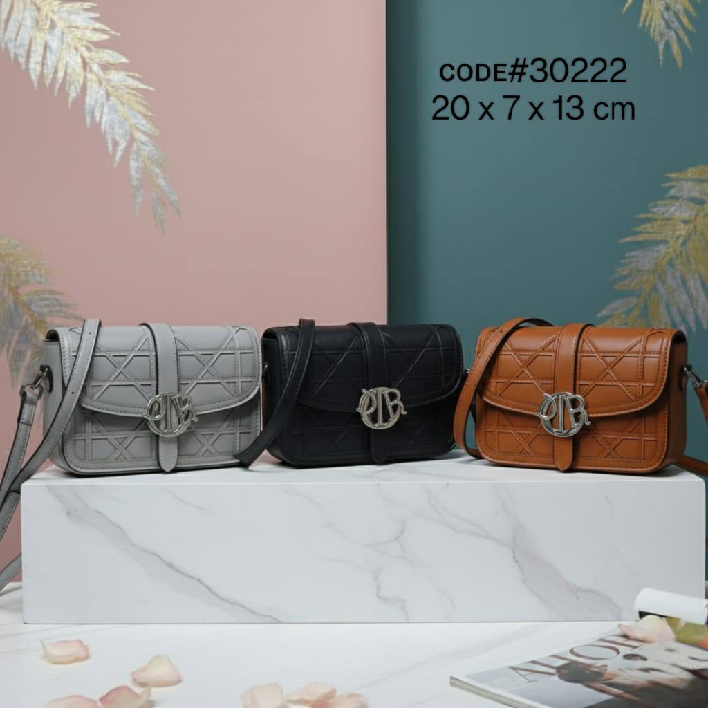 CHRISTIAN DIOR
ᴍɪɴɪ ᴅɪᴏʀ ᴄʜᴀʀᴍ
ᴄʀᴏssʙᴀɢ / sʜᴏᴜʟᴅᴇʀ ʙᴀɢ
sɪᴢᴇ : 20 cm
ᴡɪᴛʜ BOX
🎁🎁🎁

60 dhs👑

Zain31
♥️♥️♥️