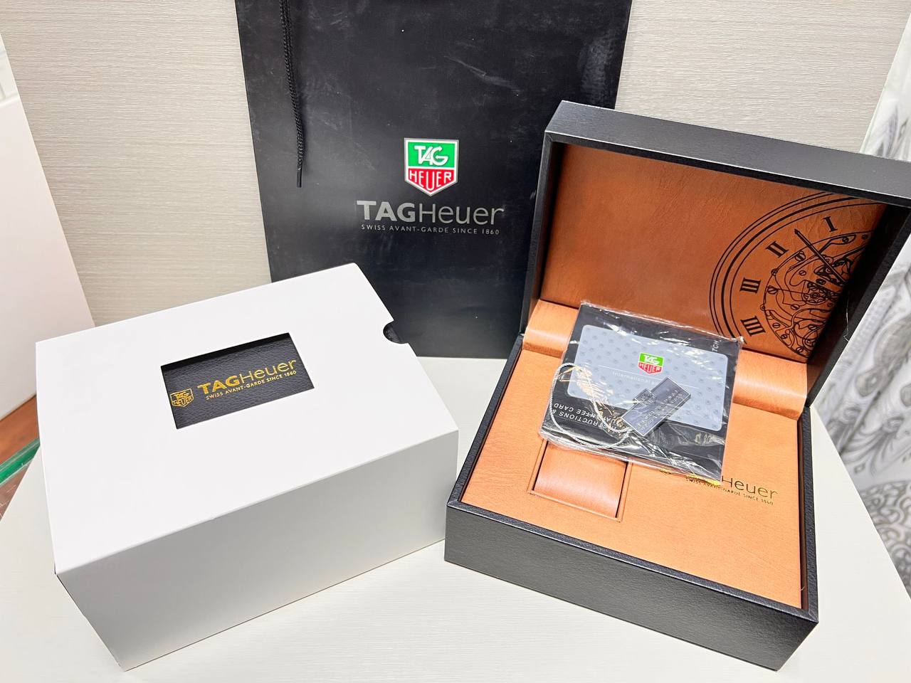 Watches Boxes
Master Box + Paper bag & Card
🎁🎁🎁

50 dhs🪙🌨️

Zain85
♥️♥️♥️