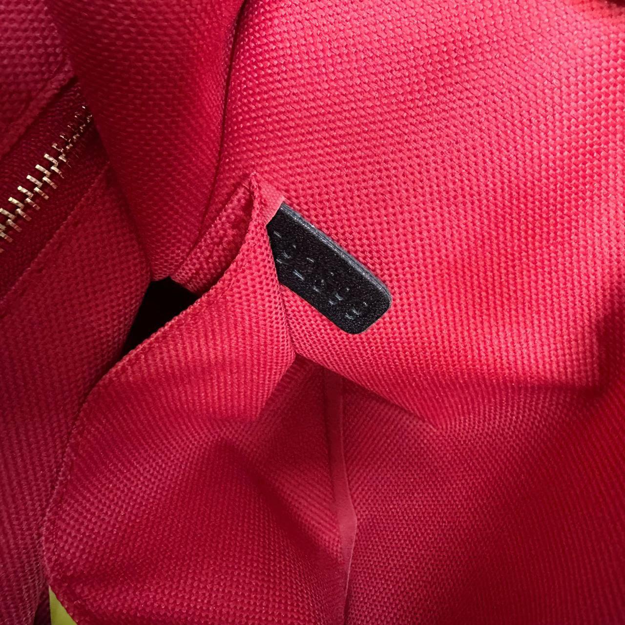 LOUIS VUITTON 

ON THE GO SMALL SIZE 

NEW CAME 

GOOD QUALITY 

WITH BOX 

90  DHS🇦🇪🇦🇪🇦🇪

Zain295
♥️♥️♥️