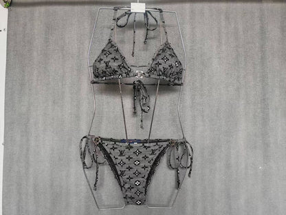 LV - Chanel - Gucci
Women’s Bikini
Master Quality 
SML
250 dhs✅

Zain278
♥️♥️♥️