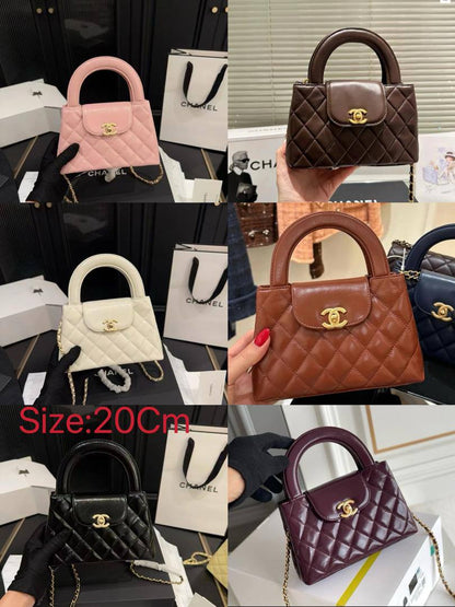 Chanel
100 dhs🇦🇪🇦🇪
with box20cm

Zain26
♥️♥️♥️