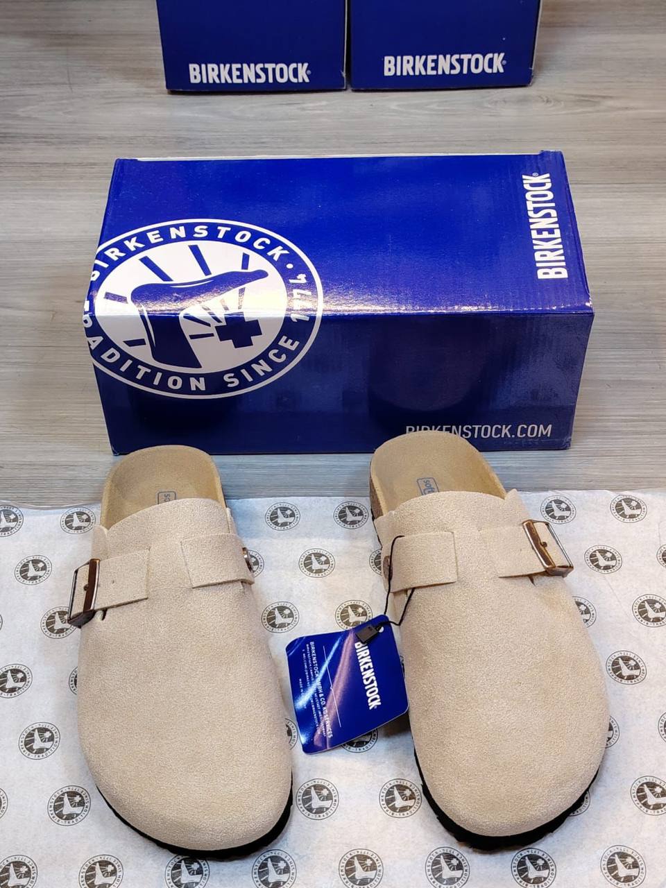 Birkenstock 
High Quality 
Size 36 To 41
105 dhs✅

Zain120
♥️♥️♥️