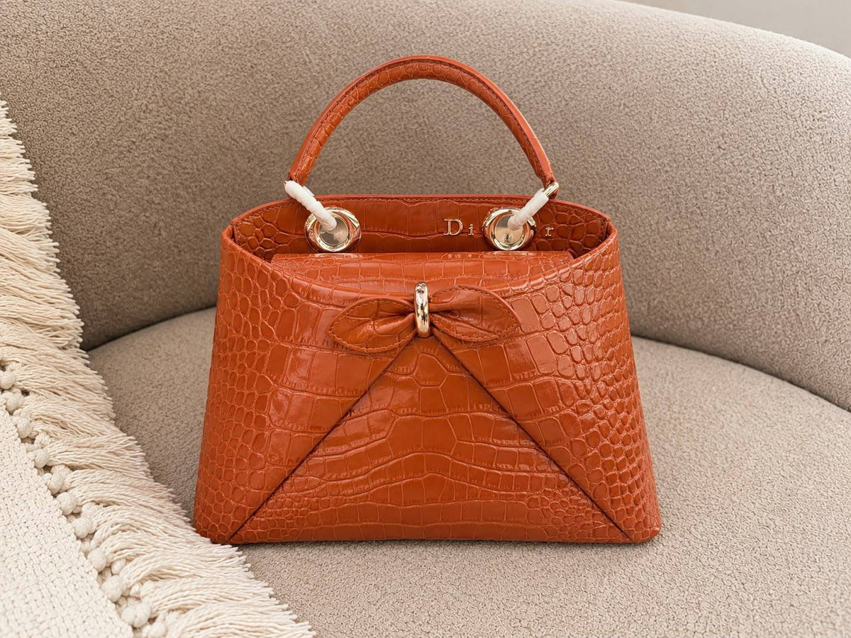 DIOR 
SUPER MASTER QUALITY
SIZE : 28 cm
AVAILABLE 


For Price 👇 WhatsApp✅
0568585901 
0507557372
0552275751 Owner Zain 👌

Zain322
♥️♥️♥️