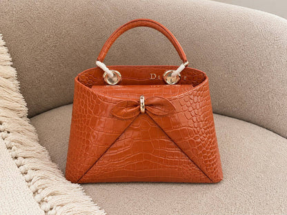 DIOR 
SUPER MASTER QUALITY
SIZE : 28 cm
AVAILABLE 


For Price 👇 WhatsApp✅
0568585901 
0507557372
0552275751 Owner Zain 👌

Zain322
♥️♥️♥️