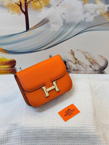 Hermes

Best quality

With box’s
🎁🎁🎁

100 dhs💓
size 19cm

Zain158
♥️♥️♥️