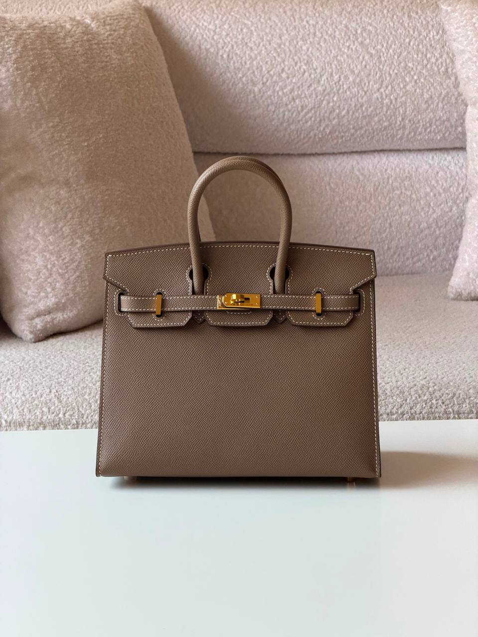 Hermes birkin 25cm💕super master quality😍with box❤️
600 dhs🇦🇪🇦🇪

Zain52
♥️♥️♥️
