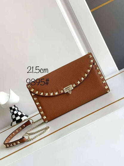 Valentino 
Master🌺🌺
250 dhs💓💓

Zain153
♥️♥️♥️