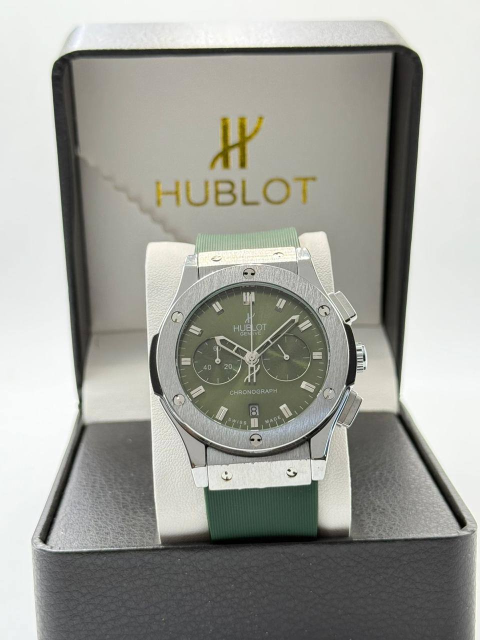 Hublot Men Available 
80 dhs🪙💚

Zain08
♥️♥️♥️