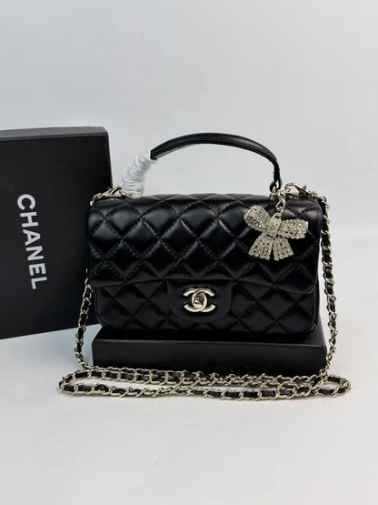 chanel 
330 dhs🪙🌨️
#20cm
Master

Zain228
♥️♥️♥️