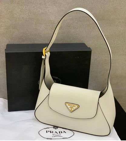 Goyard - Prada - Chanel
105 dhs🇦🇪🇦🇪 
high quality 27cm

Zain26
♥️♥️♥️