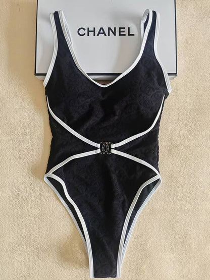 CHANEL
Women’s Swimsuit
Master Quality 
SMLXL
280 dhs✅

Zain276
♥️♥️♥️