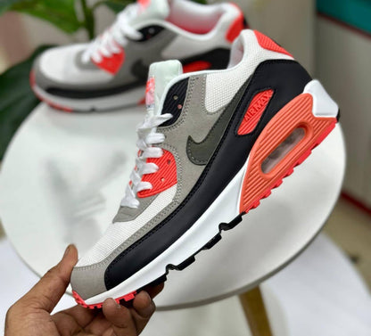 Nike 

40 to 45 

110 dhs🇦🇪🇦🇪🇦🇪

Zain27
♥️♥️♥️