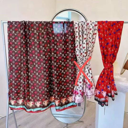 Silk scarf 

40 dhs🇦🇪  
no box

60 dhs🇦🇪 with box

Zain93
♥️♥️♥️