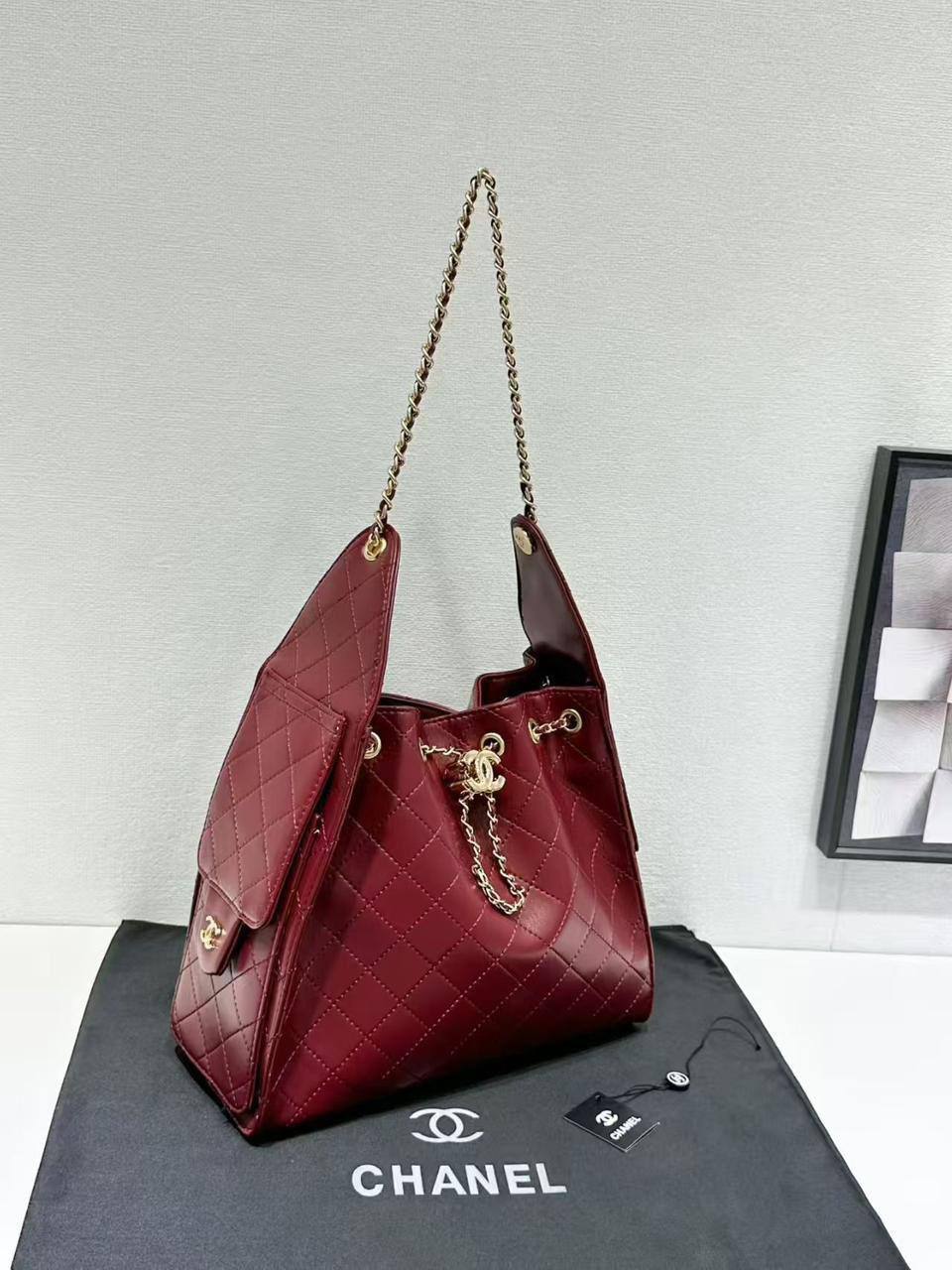 CHANEL 
GOOD QUALITY 💯
110 dhs🪙💕

Zain28
♥️♥️♥️