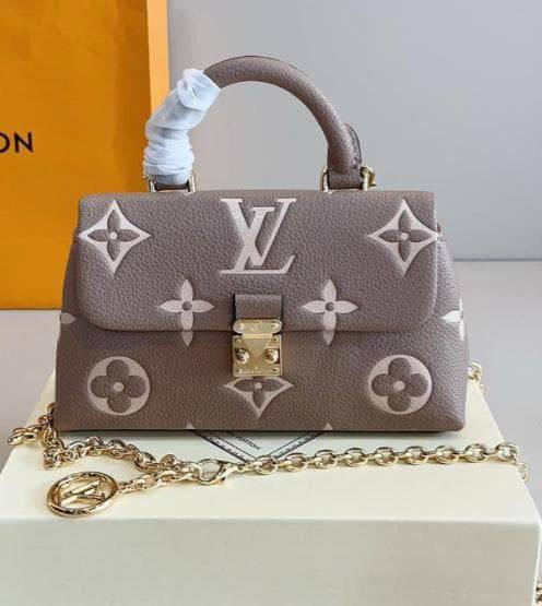 LV Master +++
230 dhs❣️

Zain111
♥️♥️♥️
