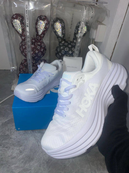 Hoka One One Bondi 8 ‘White’🤍
NEW ARRIVALS 🤩
36-45 AVAILABLE 
210 dhs🪙🌨️

Zain241
♥️♥️♥️