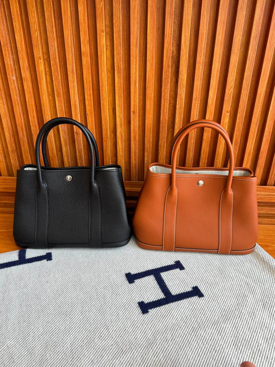 HERMES
SUPER MASTER QUALITY 
SIZE:30 cm
For Price 👇 WhatsApp✅
0568585901 
0507557372
0552275751 Owner Zain 👌

Zain307
♥️♥️♥️