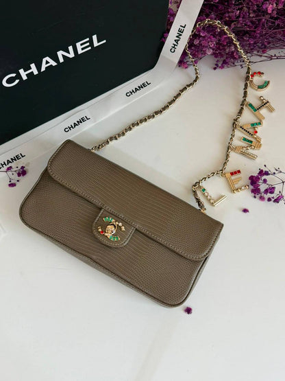 Chanel

240 dhs

Zain134
♥️♥️♥️