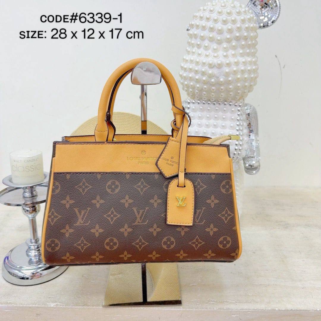 LV
ᴘᴀʟᴀɪs ᴛᴏᴘ ʜᴀɴᴅʙᴀɢ
ᴍᴏɴᴏɢʀᴀᴍ ʟᴇᴀᴛʜᴇʀ
ᴡɪᴛʜ ʟᴏɴɢ ʙᴇʟᴛ sᴛʀᴀᴘ
sɪᴢᴇ: 28 cm

70 dhs🪙🌨️

Zain31
♥️♥️♥️