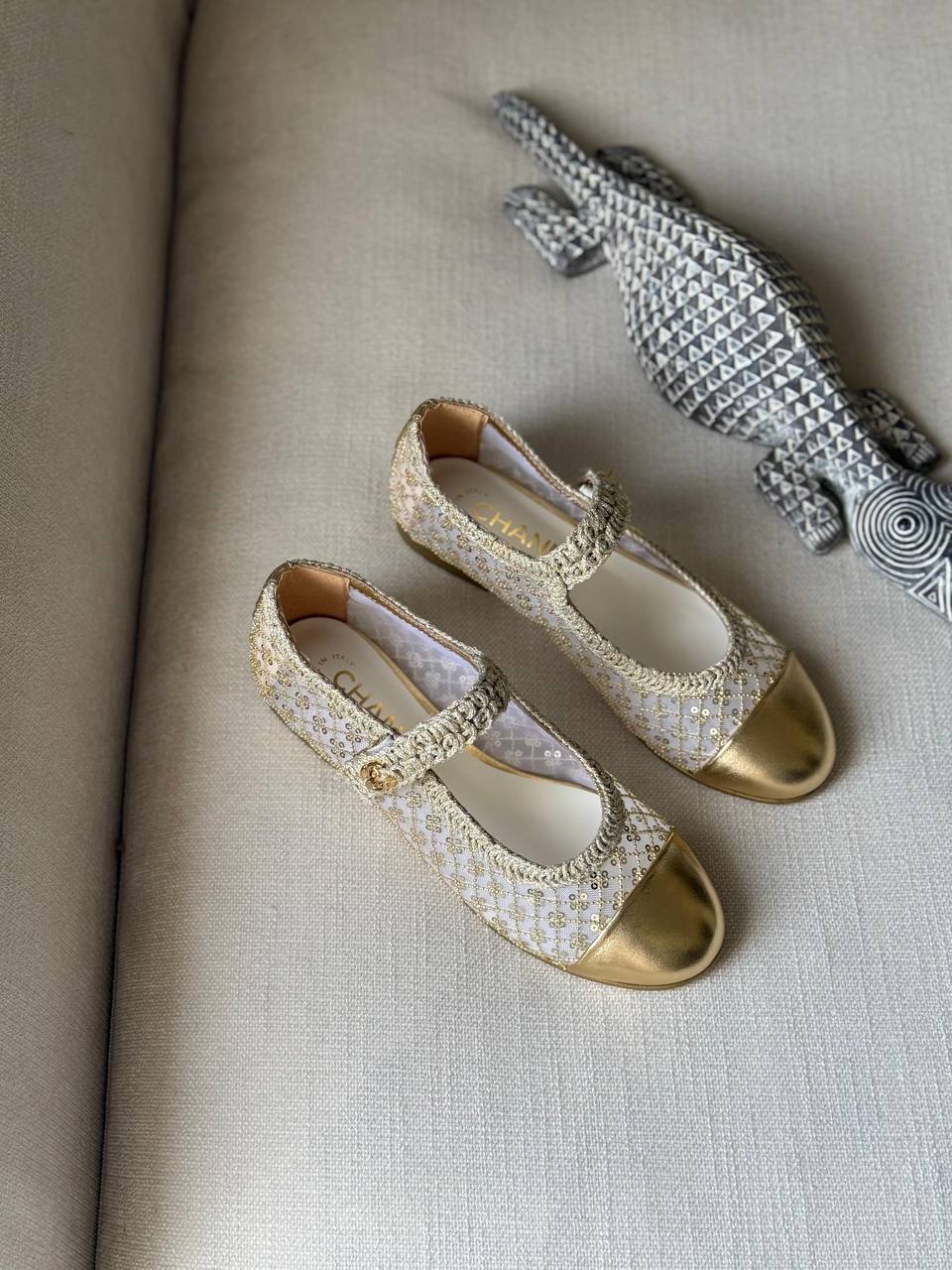 Chanel
Super Master Quality
Size 36 to 41
500 dhs🇦🇪

Zain288
♥️♥️♥️