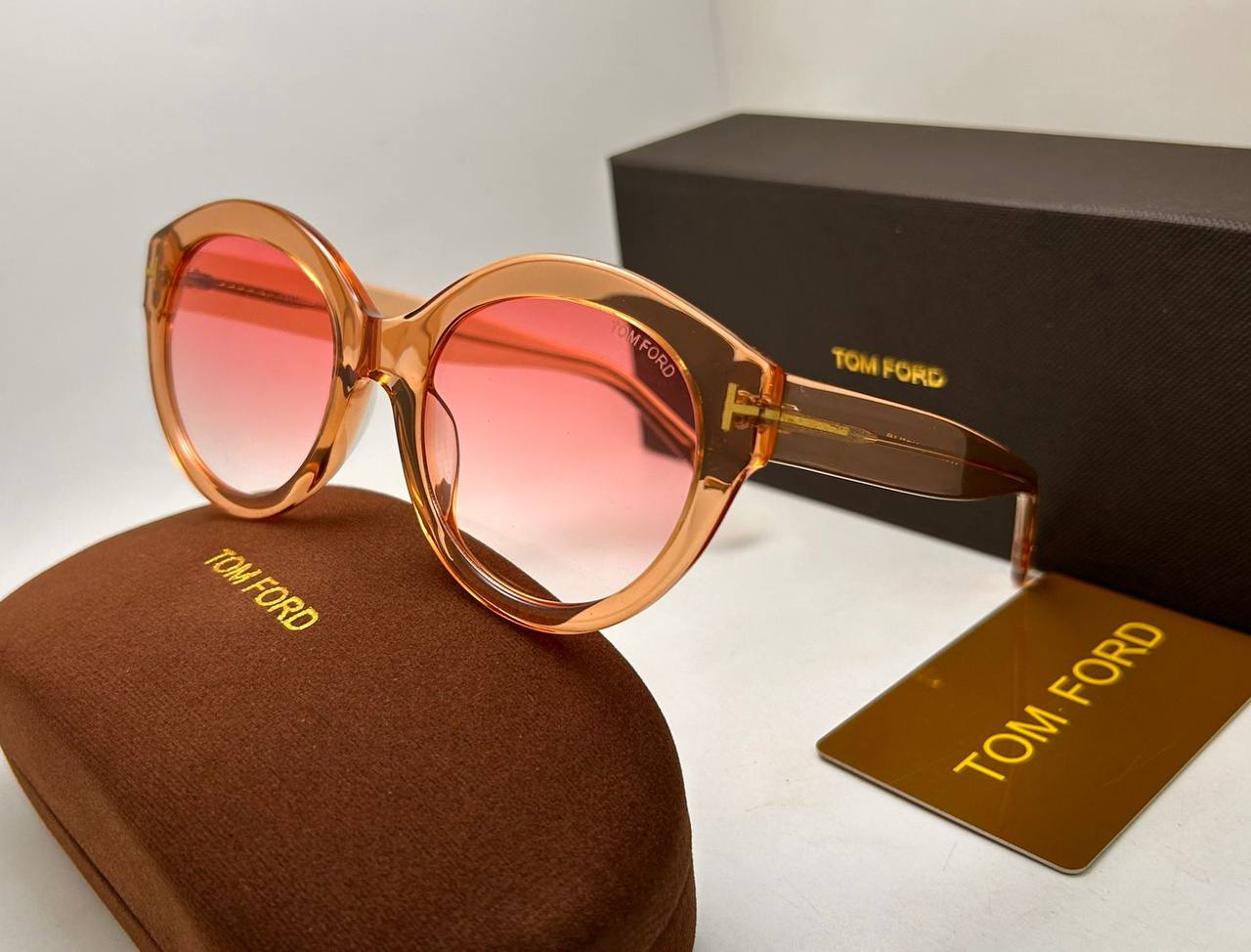 Tom Ford
 master quality 
180 dhs✅

Zain126
♥️♥️♥️
