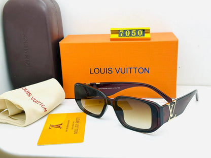 LV

with orginal box 
55 dhs🇦🇪🇦🇪

Zain29
♥️♥️♥️