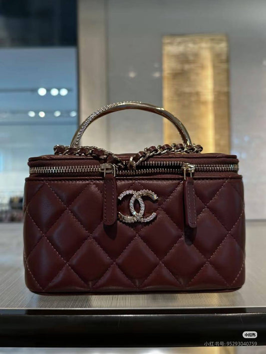 Chanel Master
250 dhs🪙🪙

Zain10
♥️♥️♥️