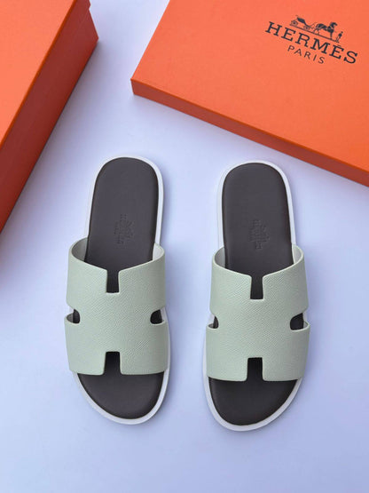 Hermes slipper (men)
110 dhs🌺
Size 40-46

Zain55