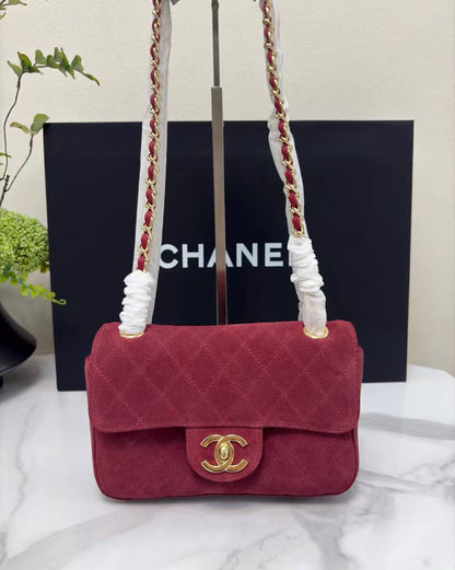 Chanel 

new arrival 

290 dhs🇦🇪🇦🇪
20cm🥰🥰

Zain228
♥️♥️♥️