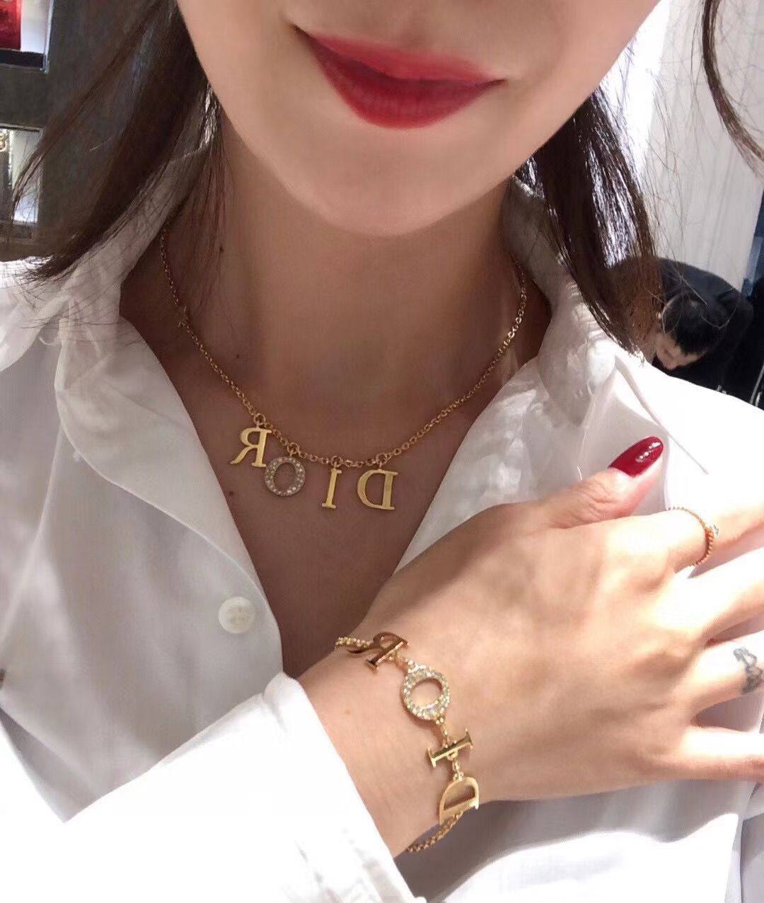 DIOR
Full set 
Master
With normal box🎁
125 dhs🇦🇪🇦🇪


With master box🎁
145 dhs🇦🇪🇦🇪

Zain263
♥️♥️♥️