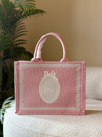 Dior - Chanel 
*Super Master Bag*
For Price 👇 WhatsApp✅
0568585901 
0507557372
0552275751 Owner Zain 👌

Zain246
♥️♥️♥️