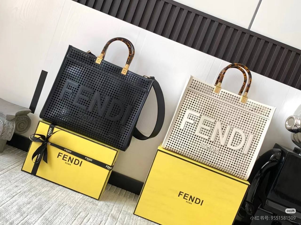 Fendi
Master🌺🌺
330 dhs✅

Zain10
♥️♥️♥️