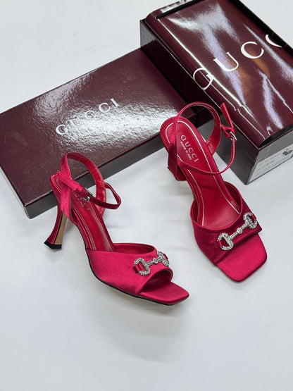 Gucci
 𝟓𝐂𝐌
💯high quality
Size 36-37-38-39-40-41
110 dhs👑

Zain86
♥️♥️♥️