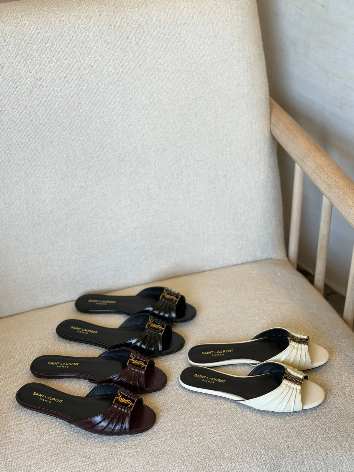 YSL
QUALITY:SUPER MASTER 😍
SIZE:36 TO 42😍🥰
430 dhs🇦🇪🇦🇪

Zain319
♥️♥️♥️
