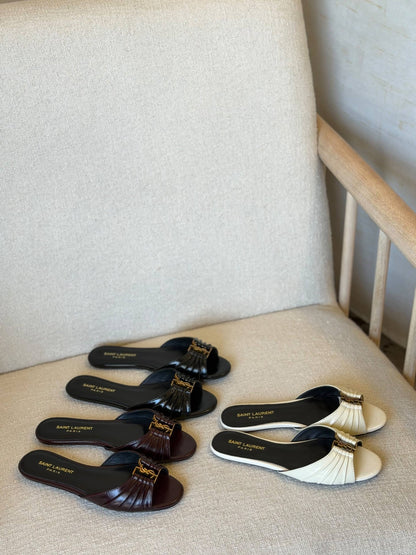 YSL
QUALITY:SUPER MASTER 😍
SIZE:36 TO 42😍🥰
430 dhs🇦🇪🇦🇪

Zain319
♥️♥️♥️